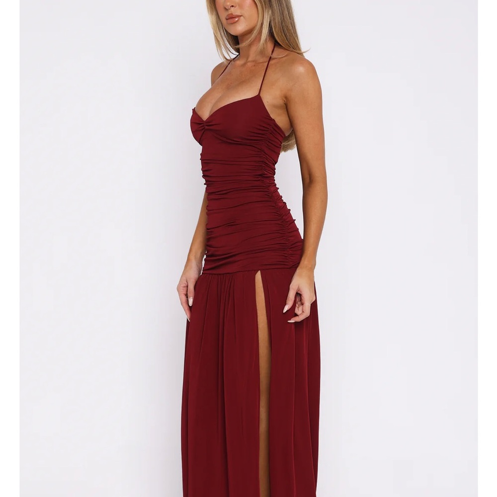 NWT White Fox Boutique Sweet Skies Burgundy Halter Maxi Dress -M but fits like S - Picture 3 of 13